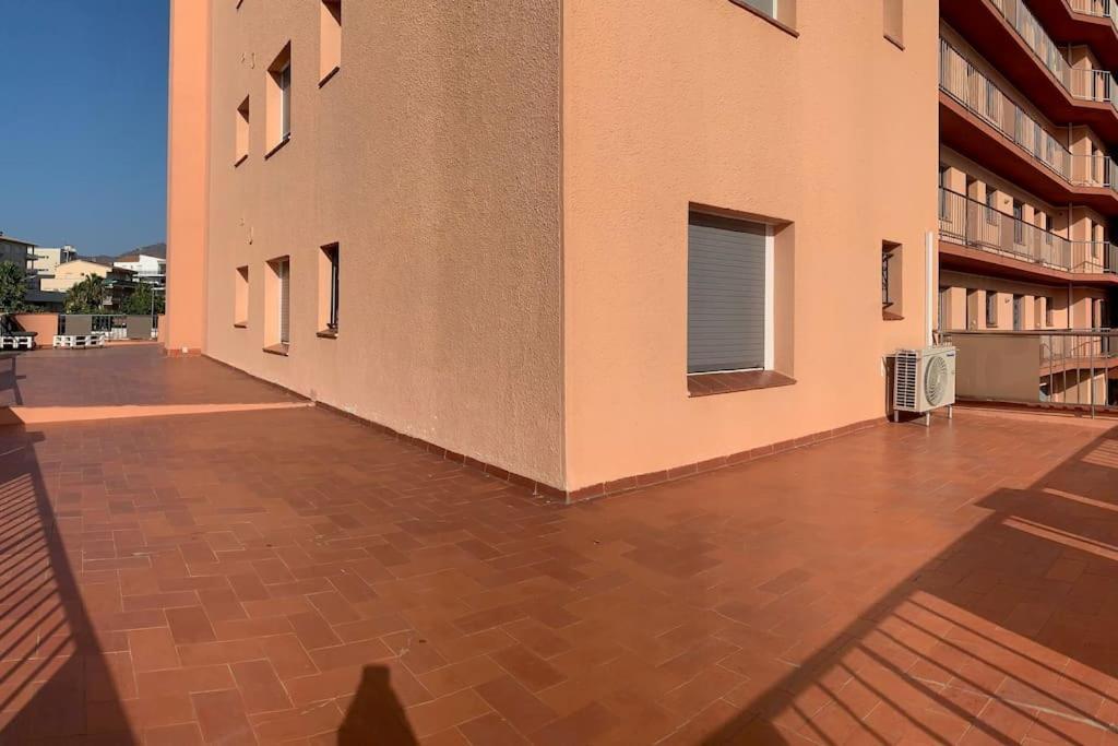 With Large Terrace, In Santa Margarita Apartment Roses